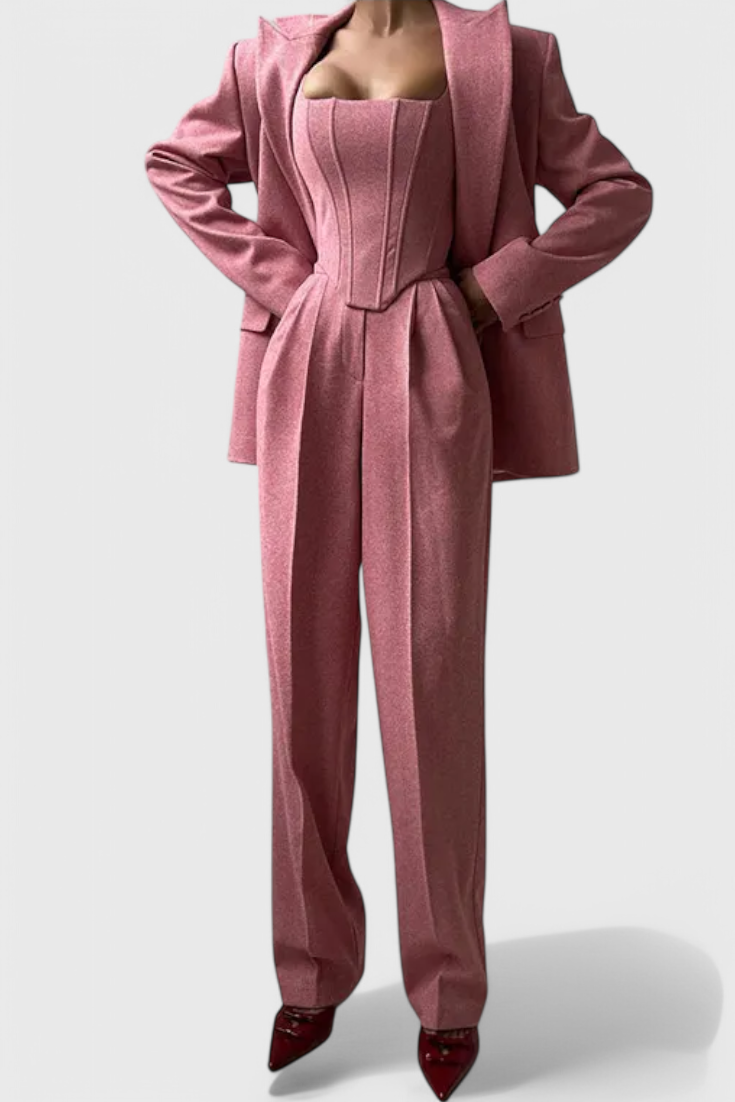 Evena Tailored Trousersuit for Confident Elegance