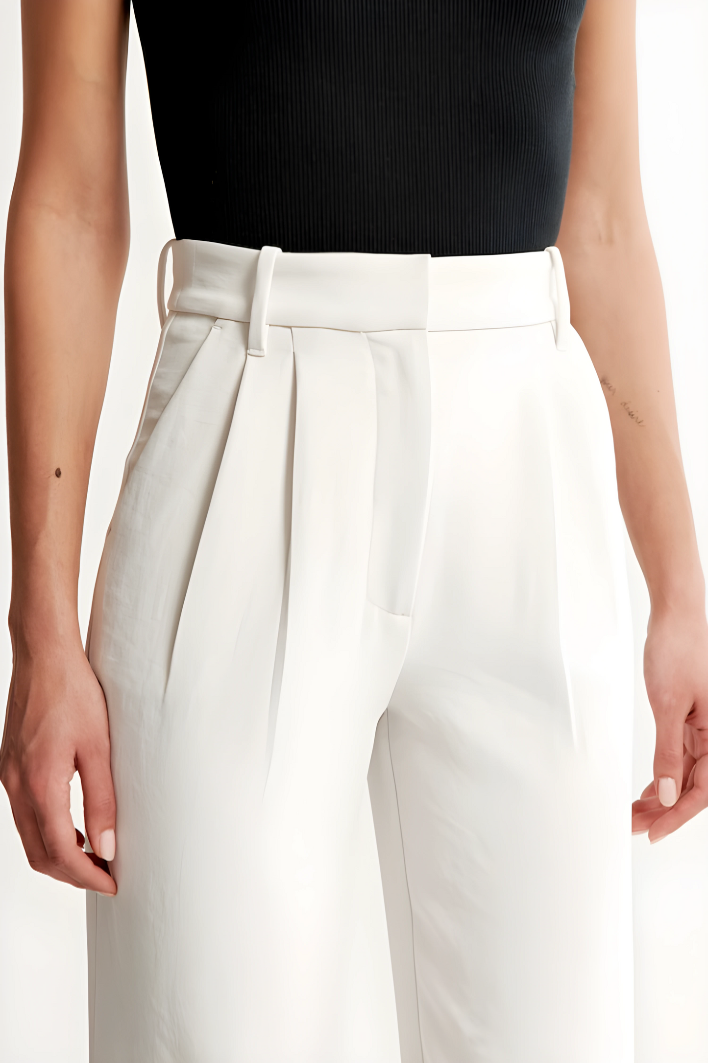Tinashe Wide Leg Tailored Pants