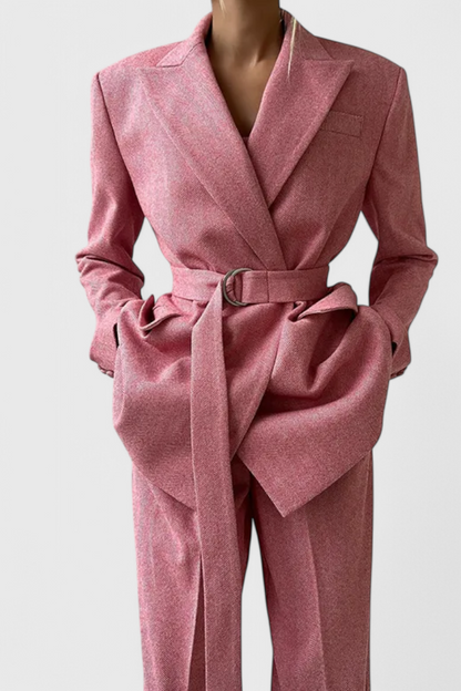 Evena Tailored Trousersuit for Confident Elegance