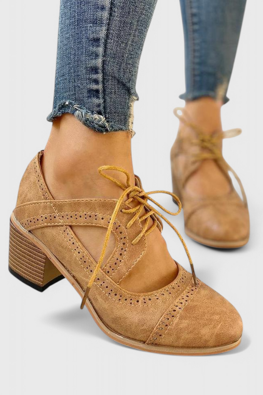 Coral Vintage-Inspired Shoes with Timeless Charm
